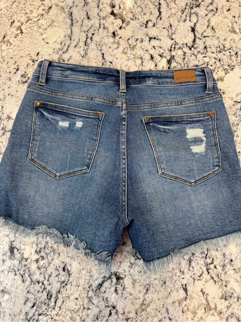 Judy Blue Sunburst Embroidered Distressed Denim Shorts Medium Boho Western - Picture 4 of 8